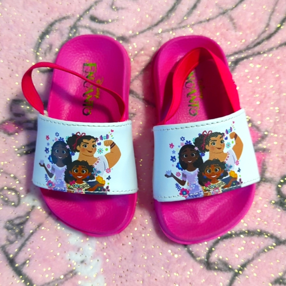 Encanto sandals